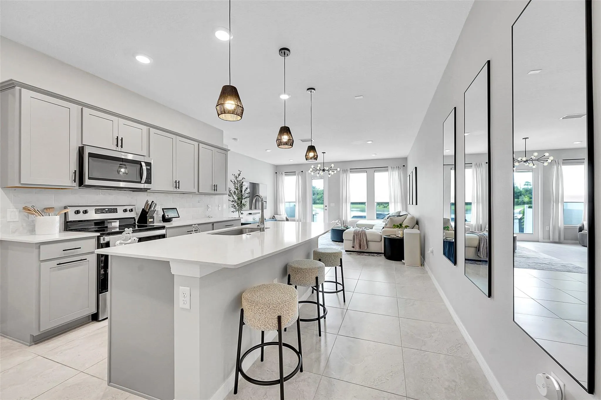 6112 Rancho Ln