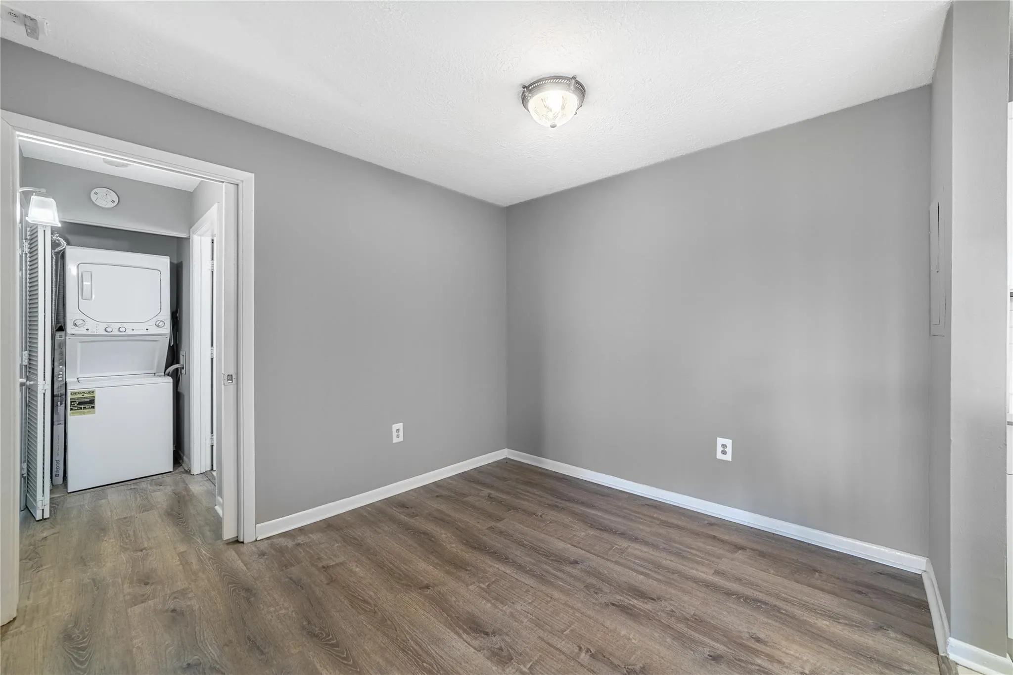 1739 Village Boulevard, #108