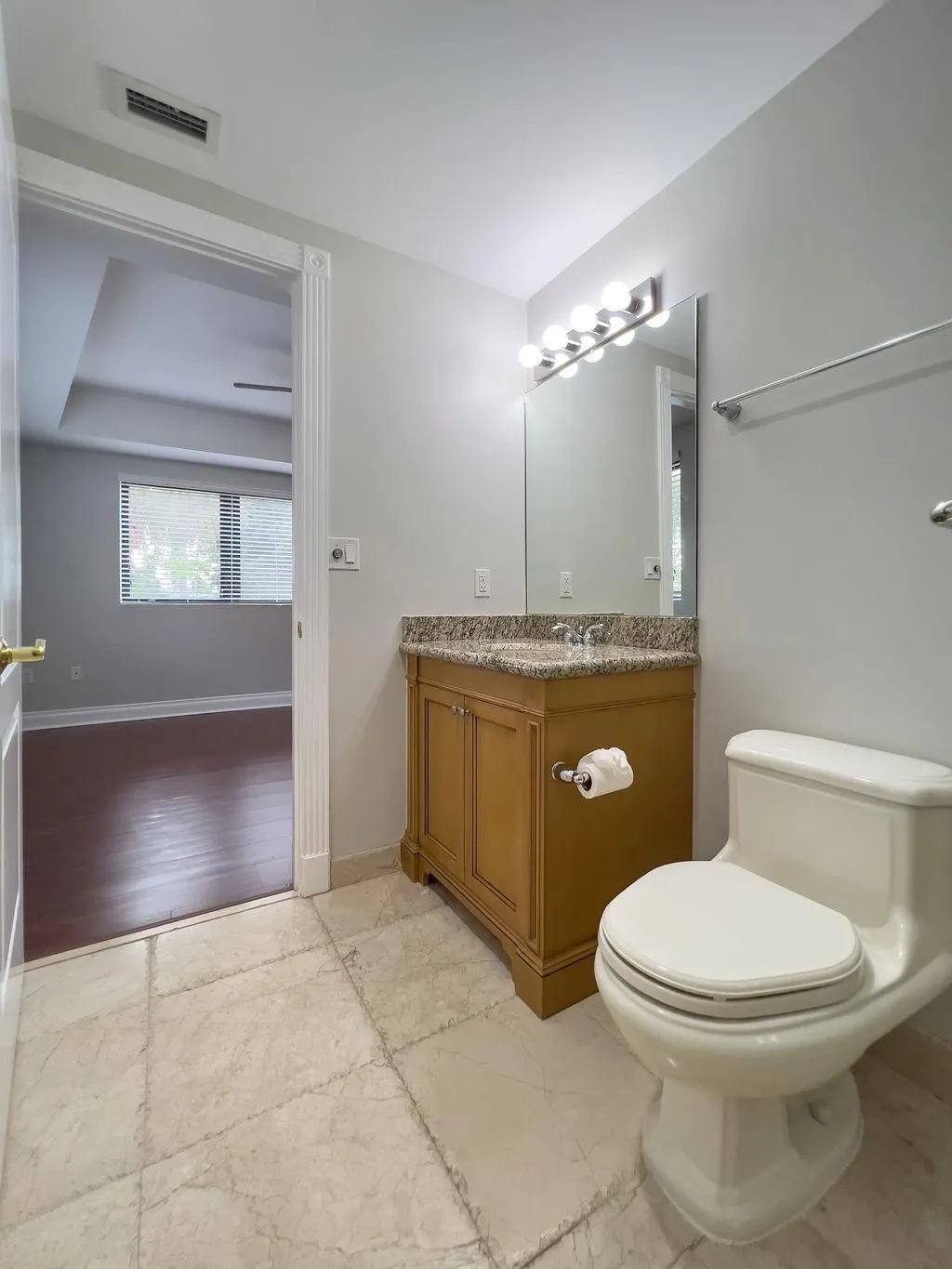 4241 N OCEAN BLVD, #102