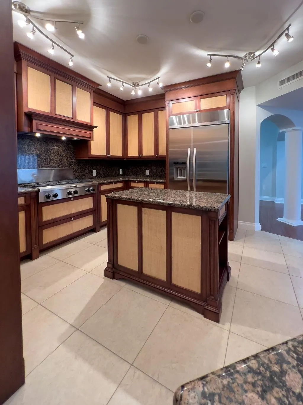 4241 N OCEAN BLVD, #102