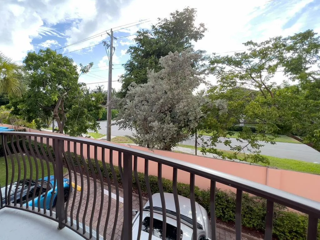 4241 N OCEAN BLVD, #102