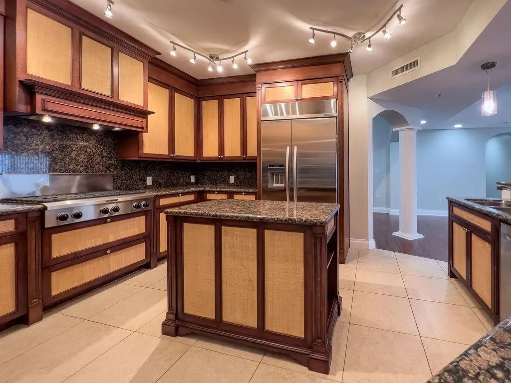 4241 N OCEAN BLVD, #102