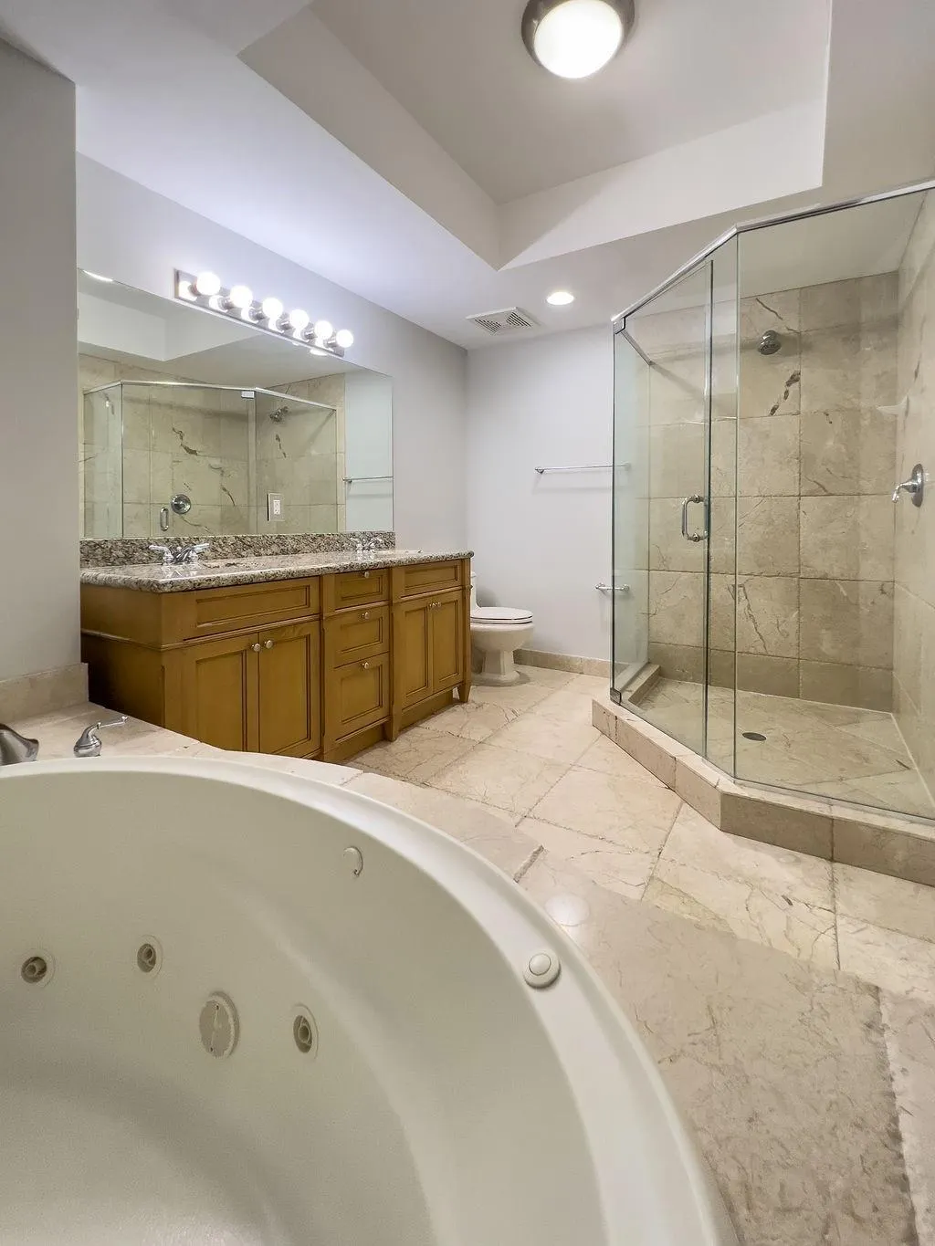 4241 N OCEAN BLVD, #102