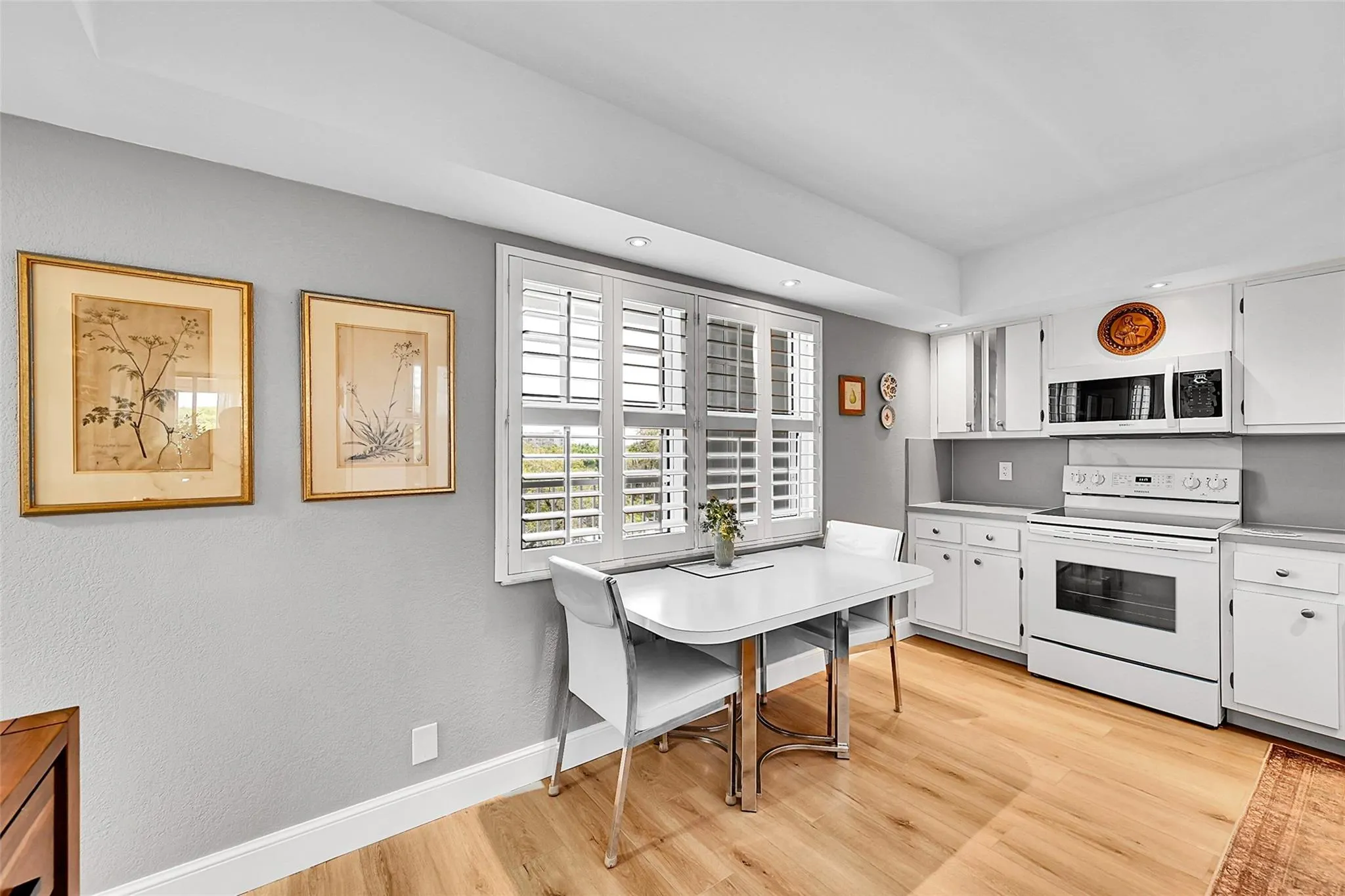 4020 W Palm Aire Dr, #503
