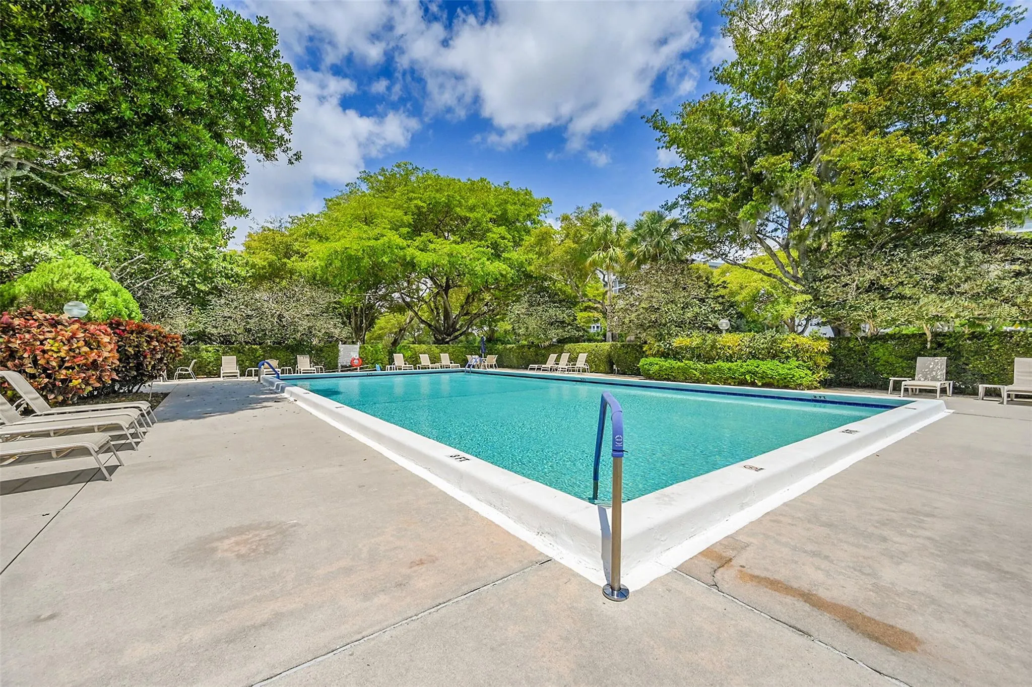 4020 W Palm Aire Dr, #503