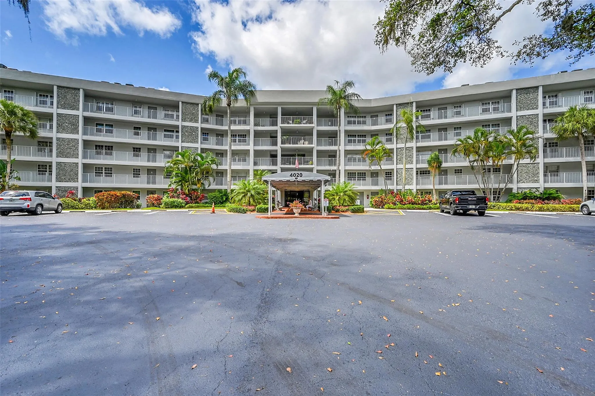 4020 W Palm Aire Dr, #503