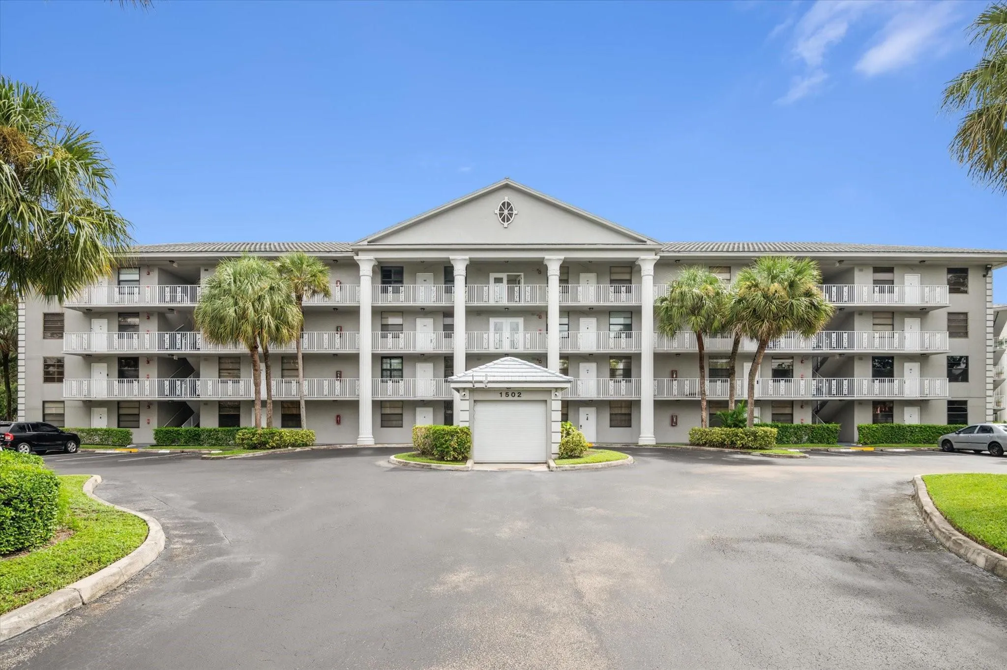 1502 Whitehall Dr, #201