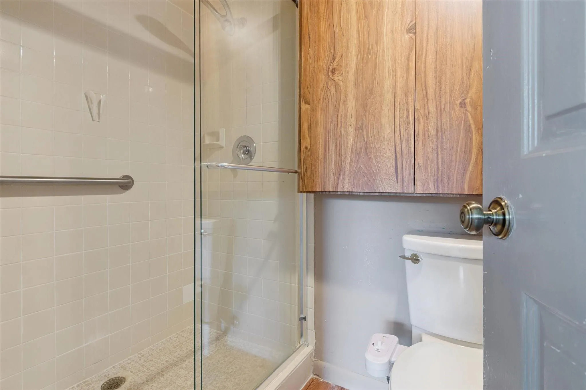 1502 Whitehall Dr, #201