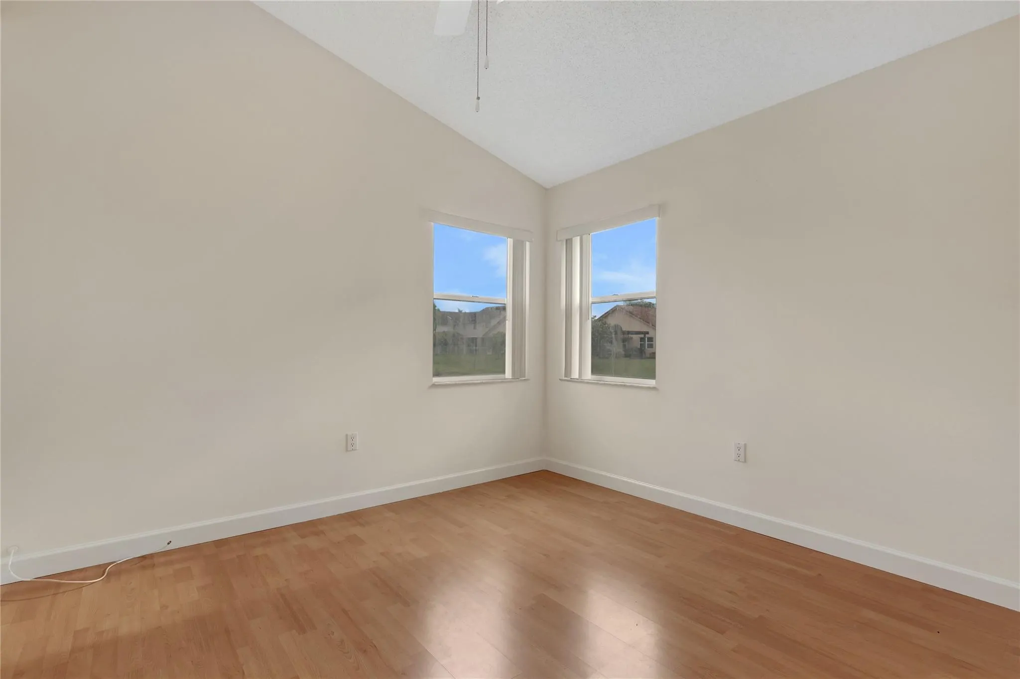 12121 NW 34th St
