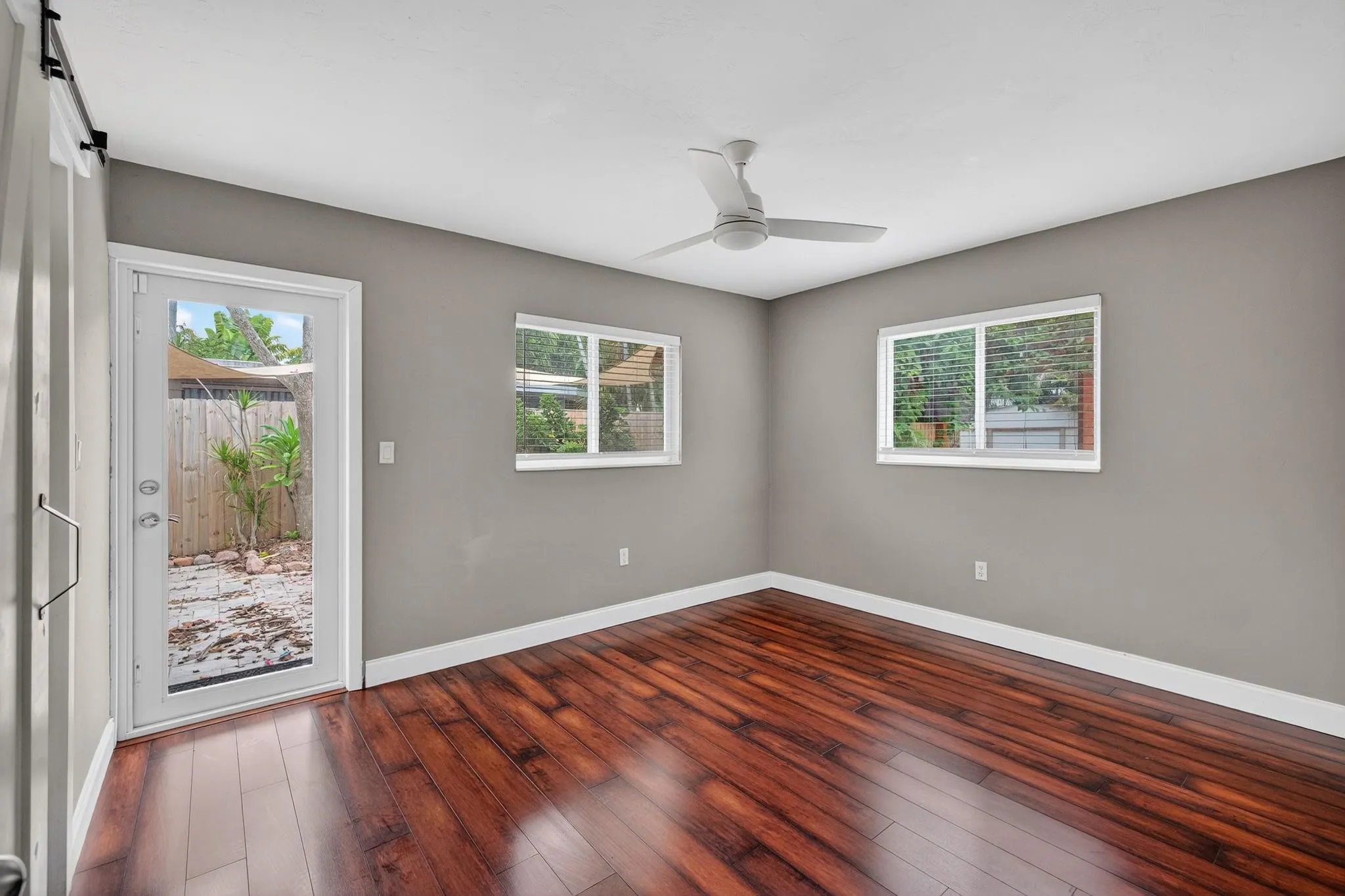 1232 NE 11th Ave