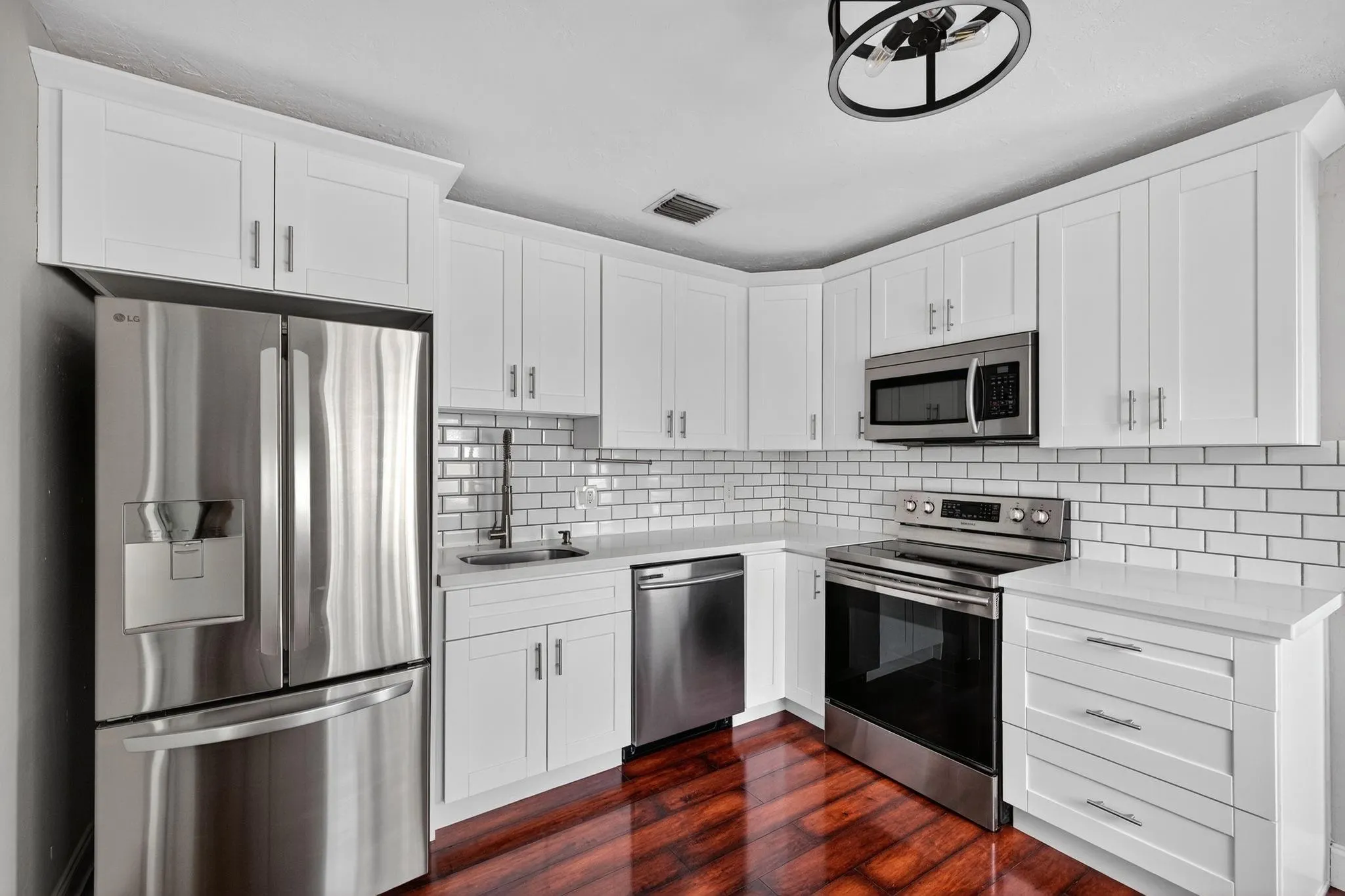 1232 NE 11th Ave