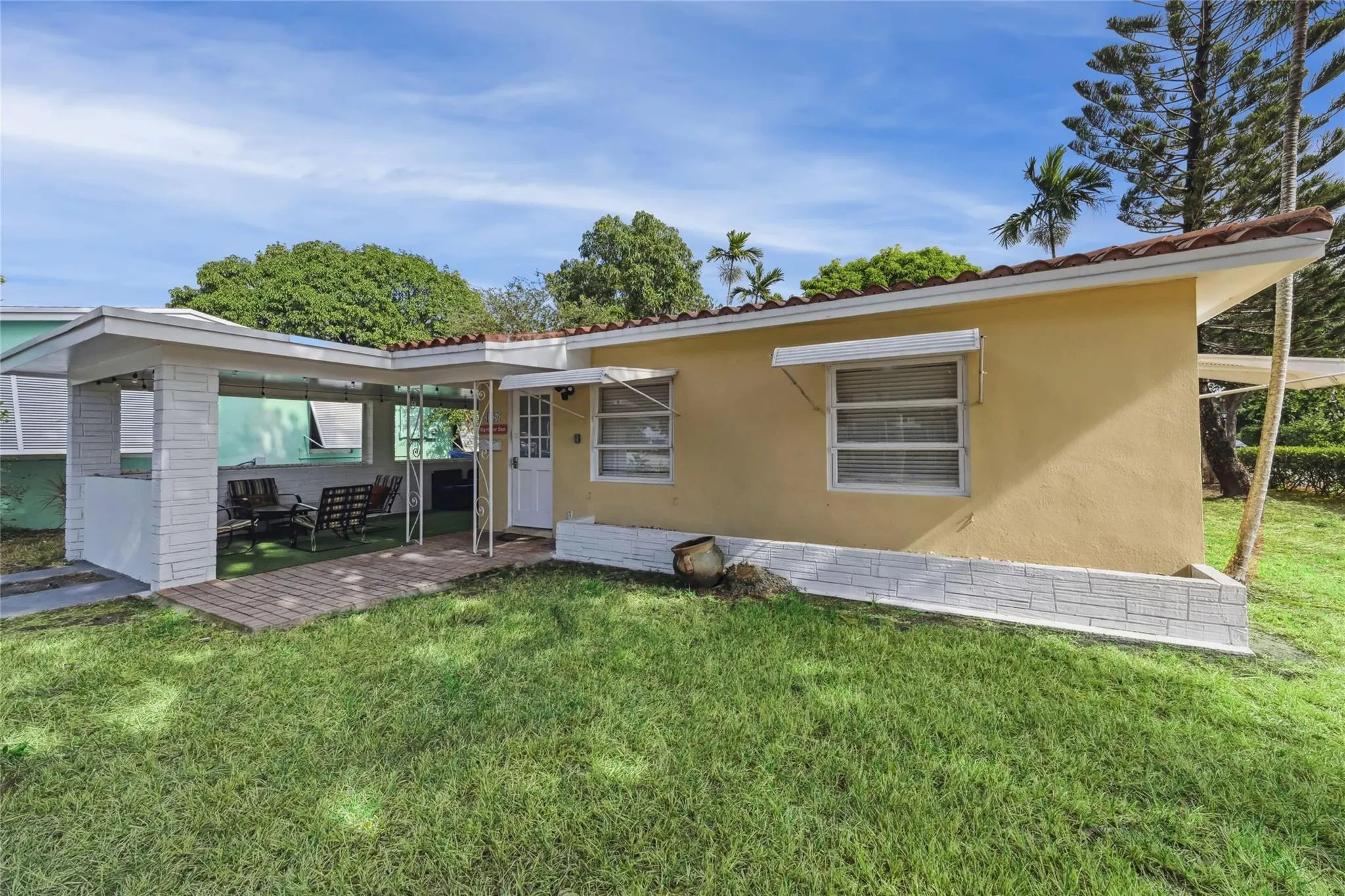 1420 Miami Rd, #C