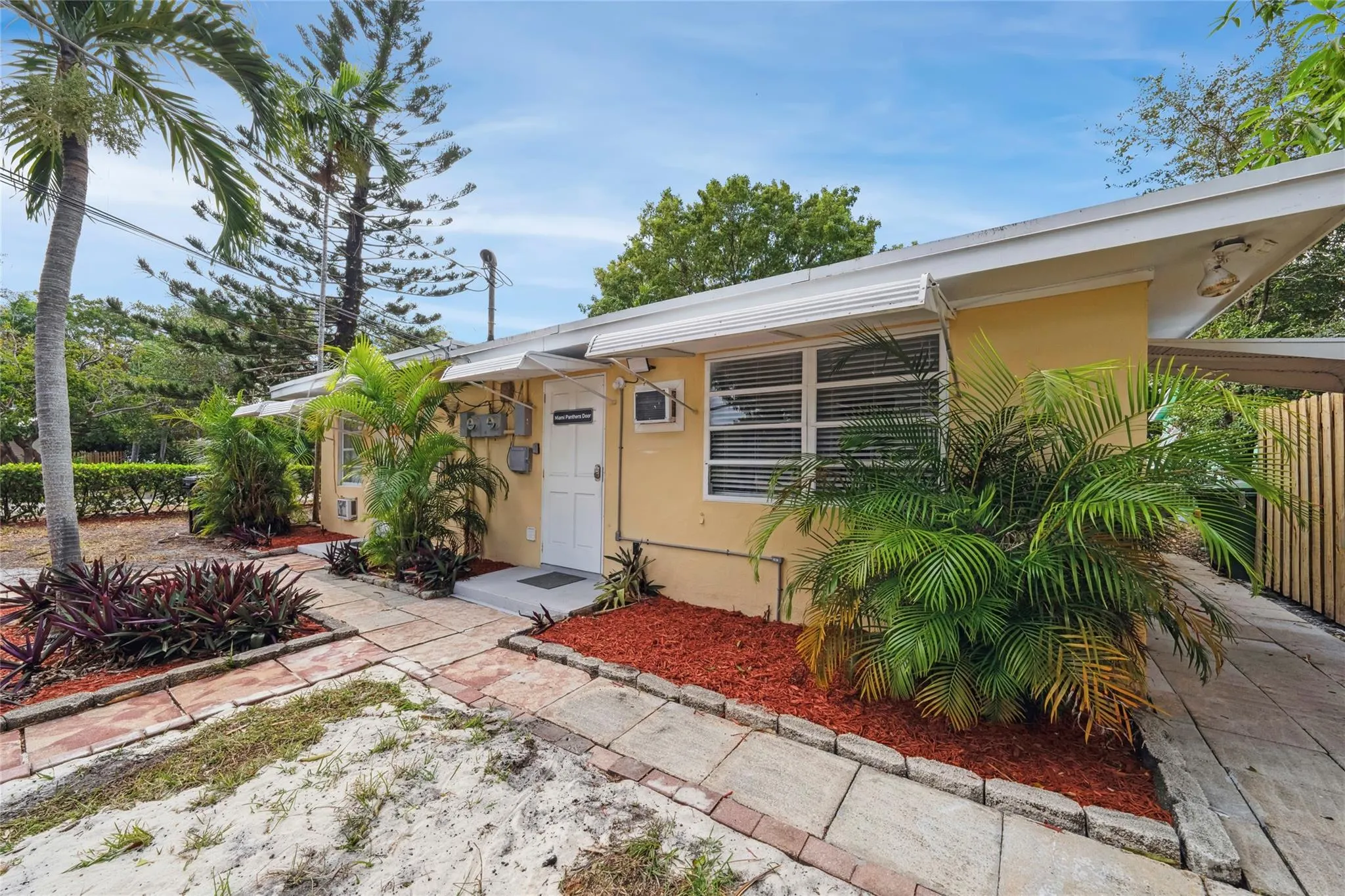 1420 Miami Rd, #C