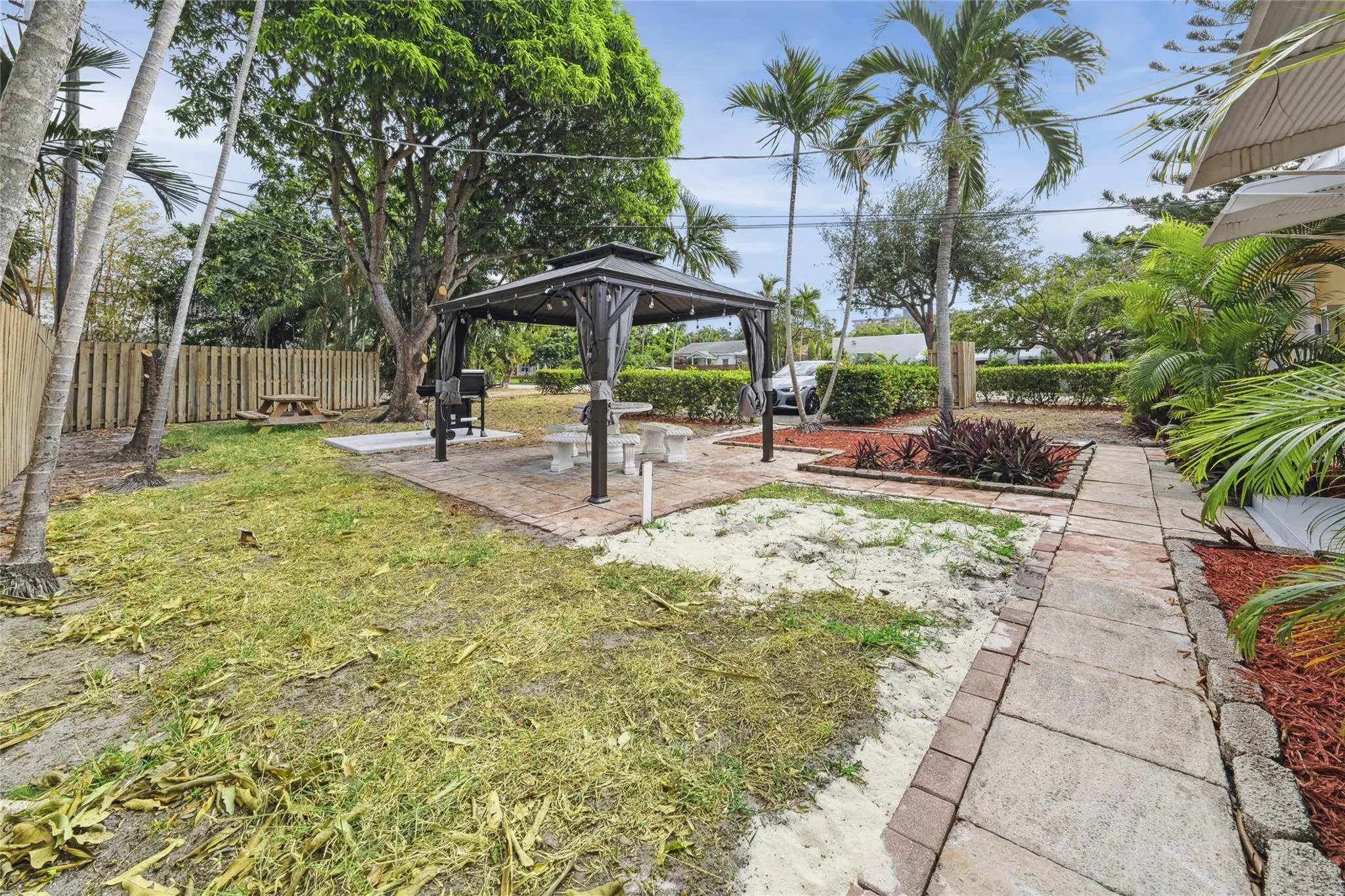 1420 Miami Rd, #C