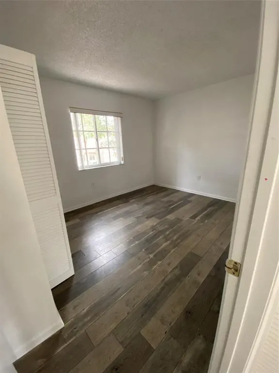 90 NW 110th Ave