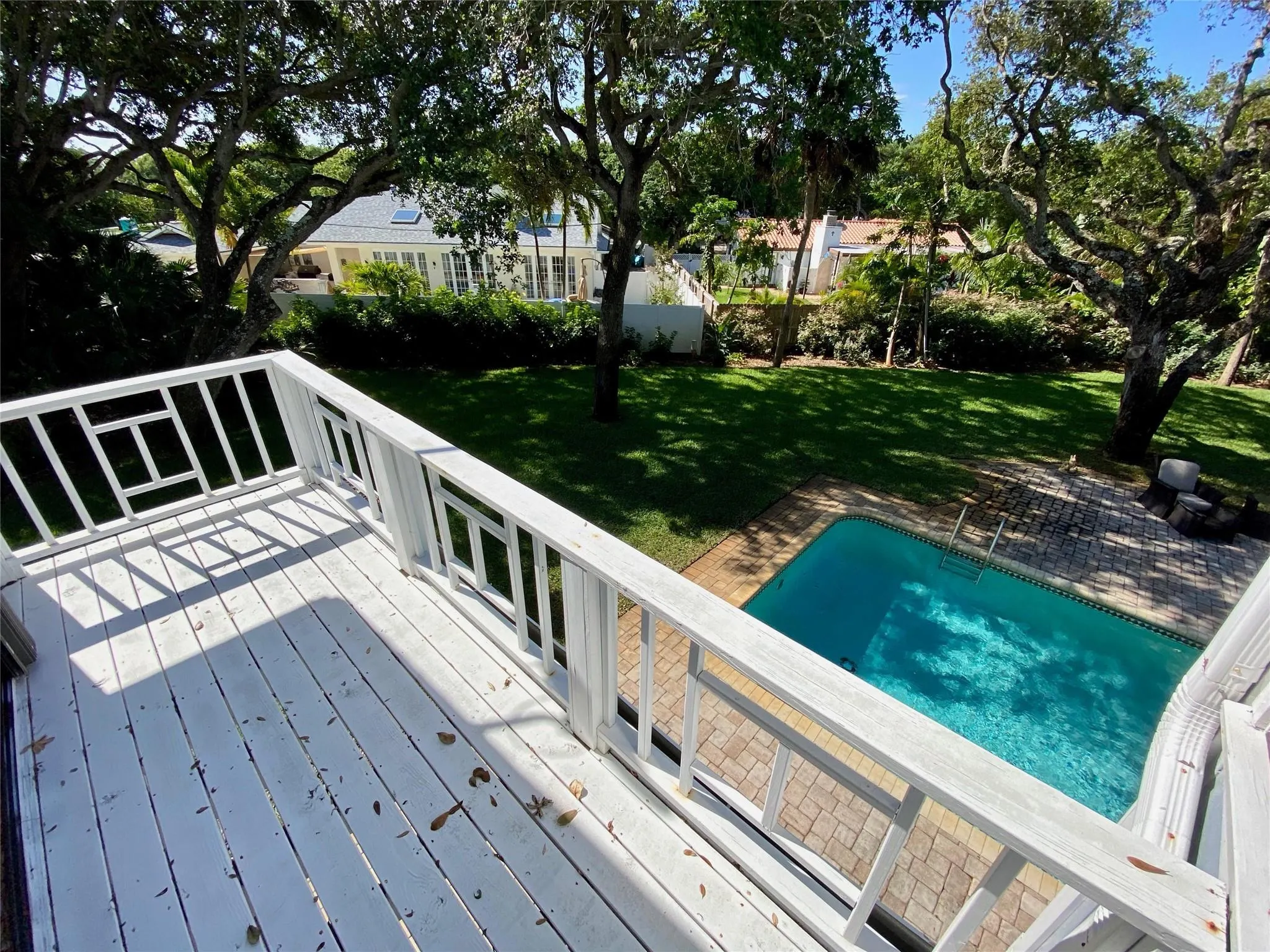 902 Holoma Dr