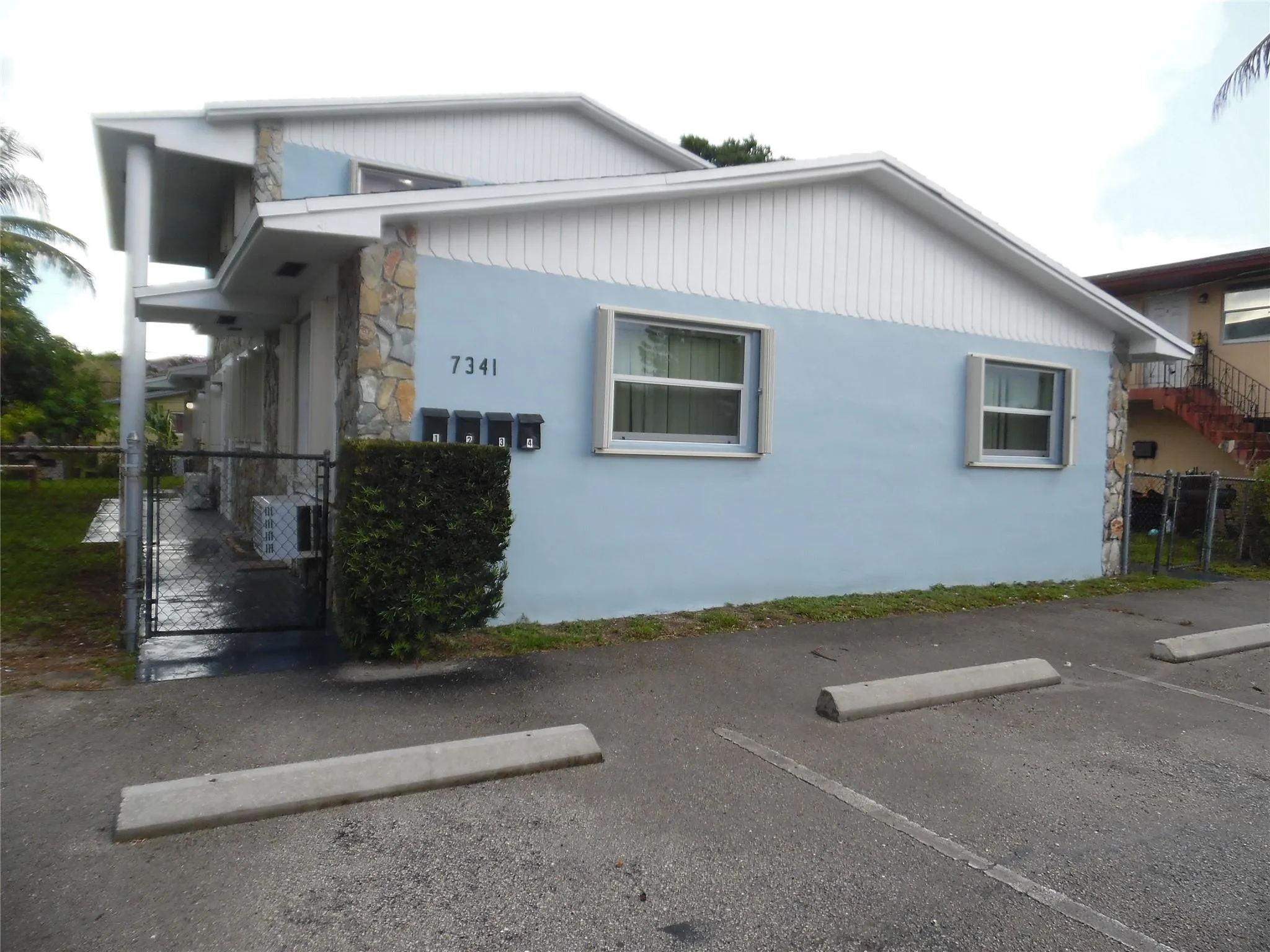 7341 NW 37th St, #2