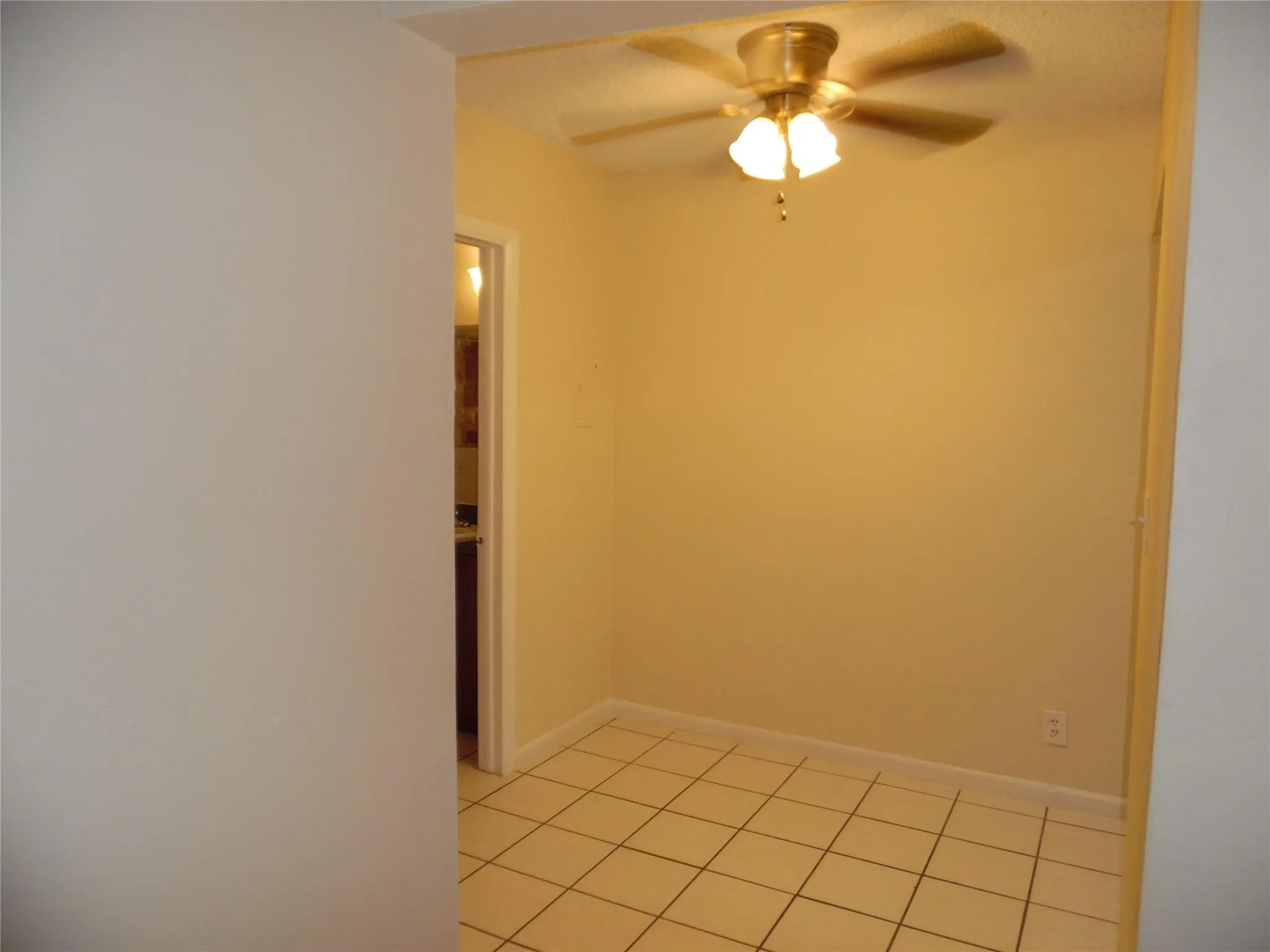 7341 NW 37th St, #2