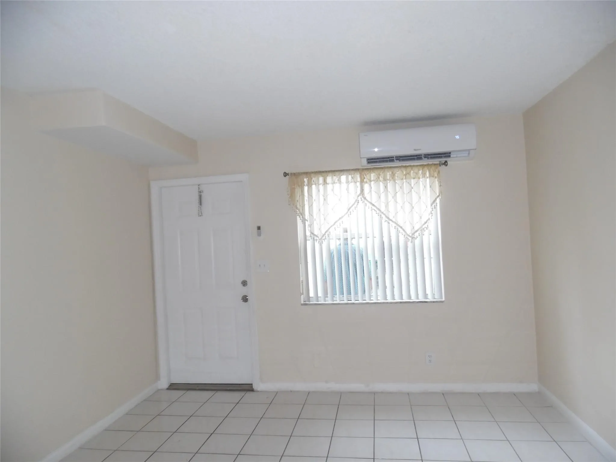 7341 NW 37th St, #2