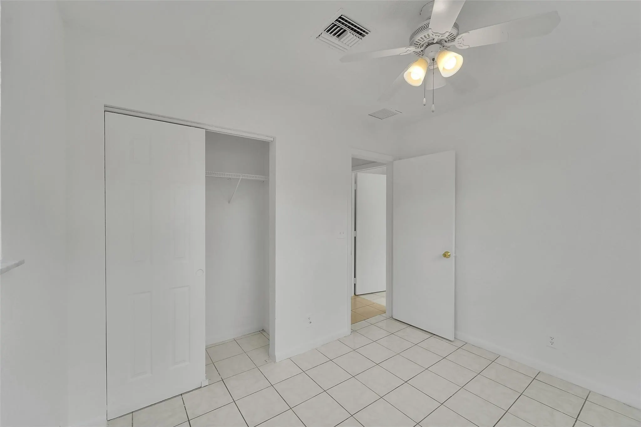 471 SW 27th Ter