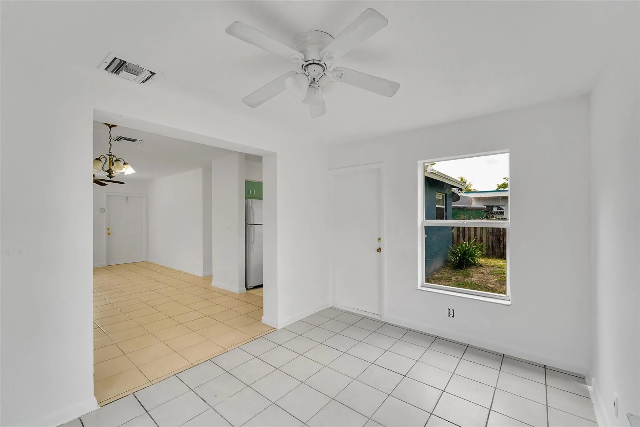 471 SW 27th Ter