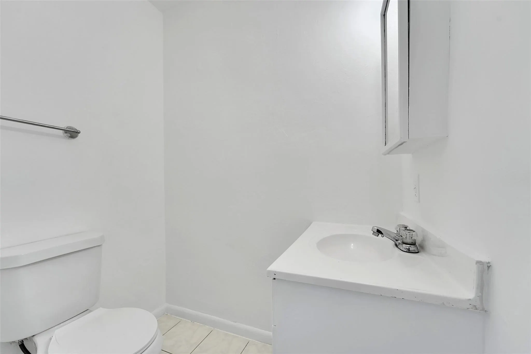 471 SW 27th Ter