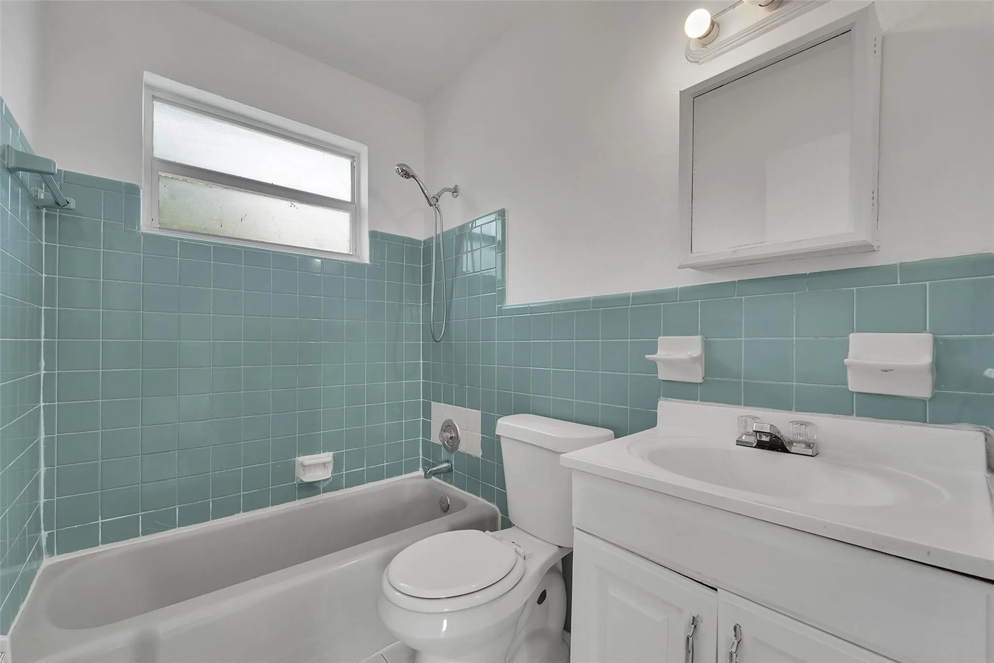 471 SW 27th Ter