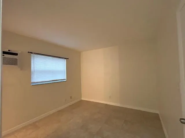 101 NE 41ST ST, #G-112