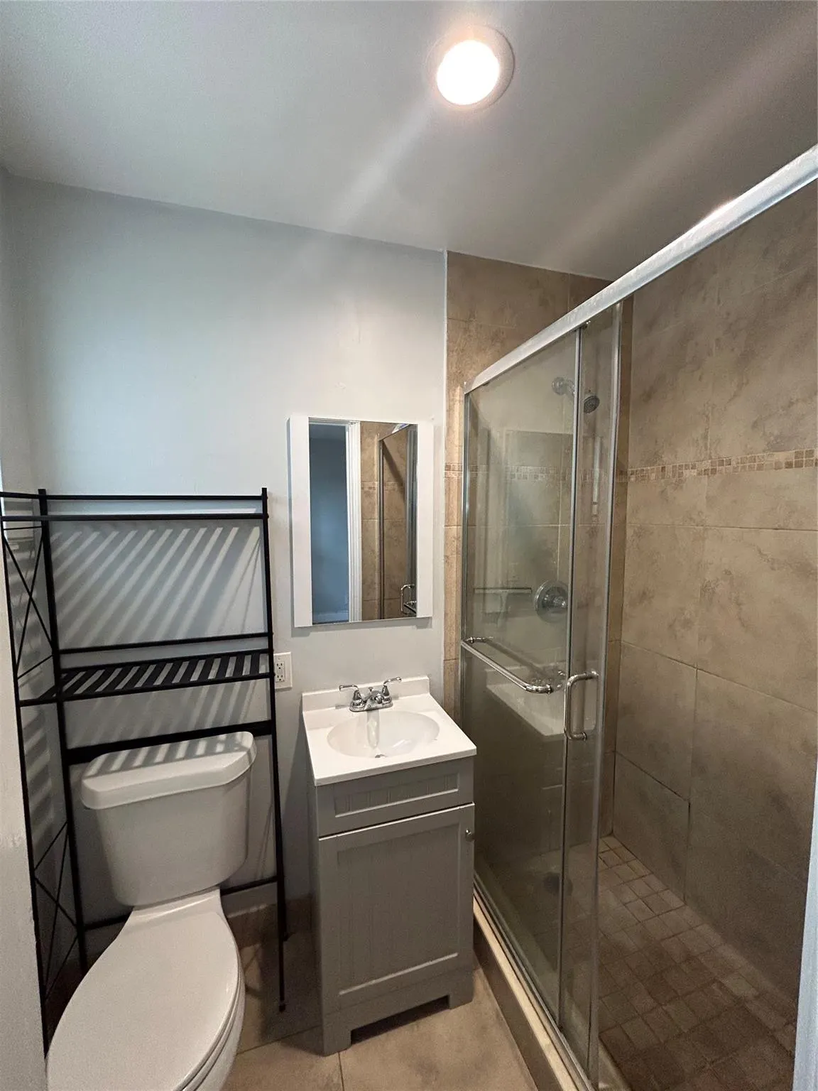 921 NE 17th Ave, #2