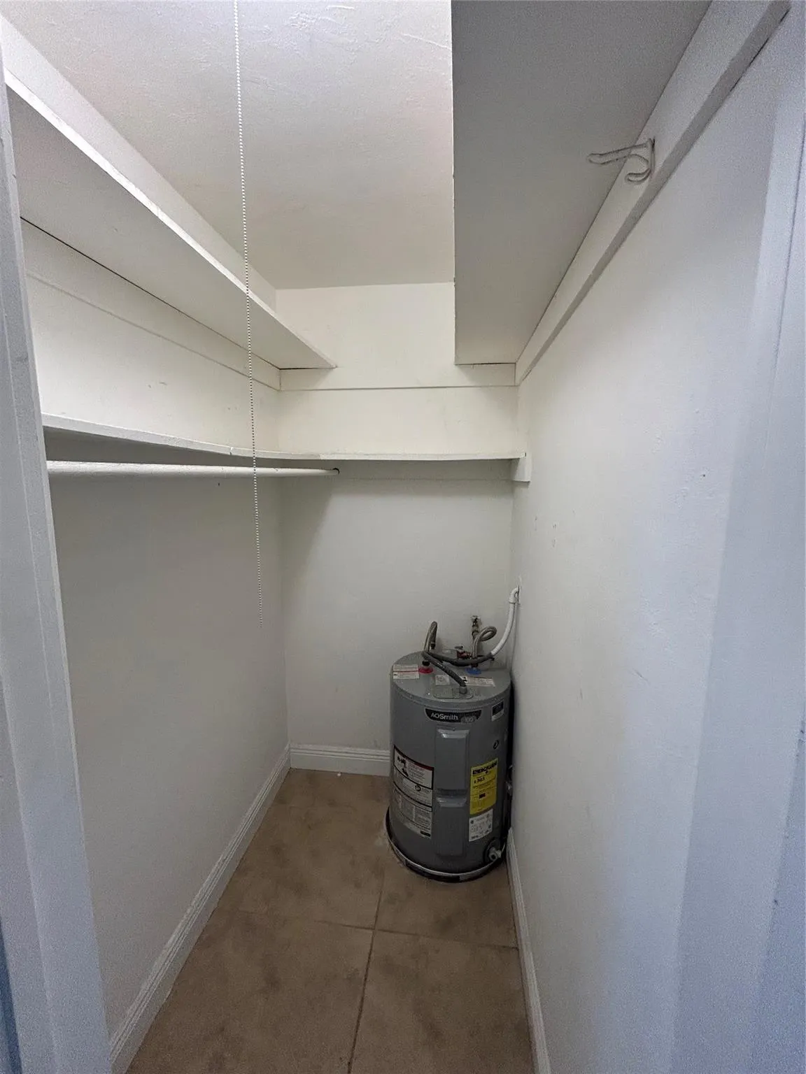 921 NE 17th Ave, #2