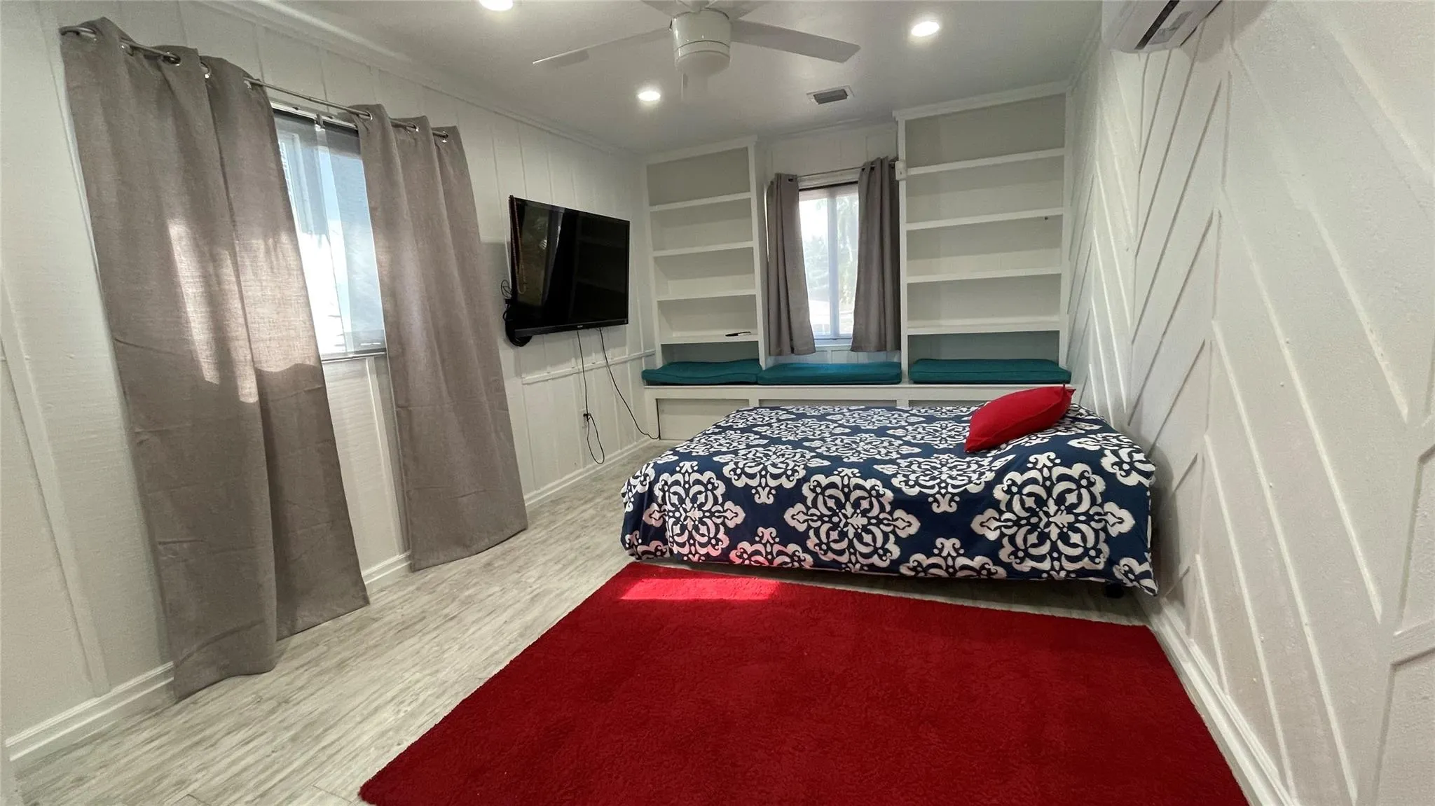 2130 SW 23rd Ter