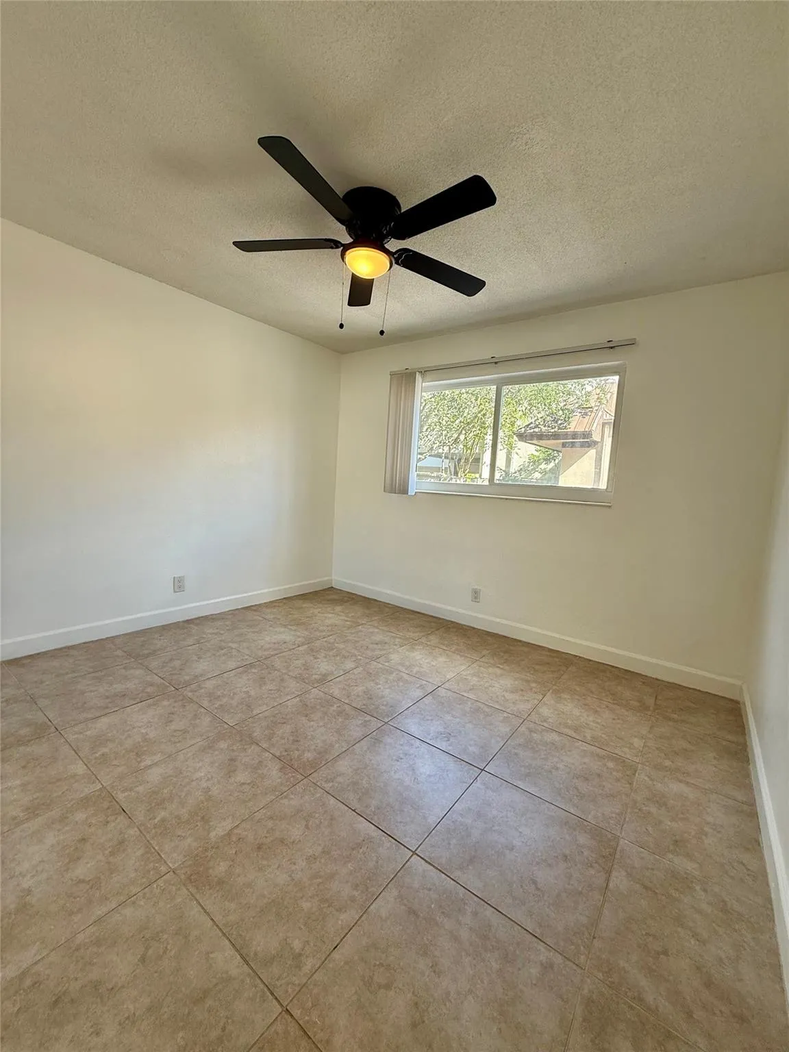 3061 NE 49th St, #7