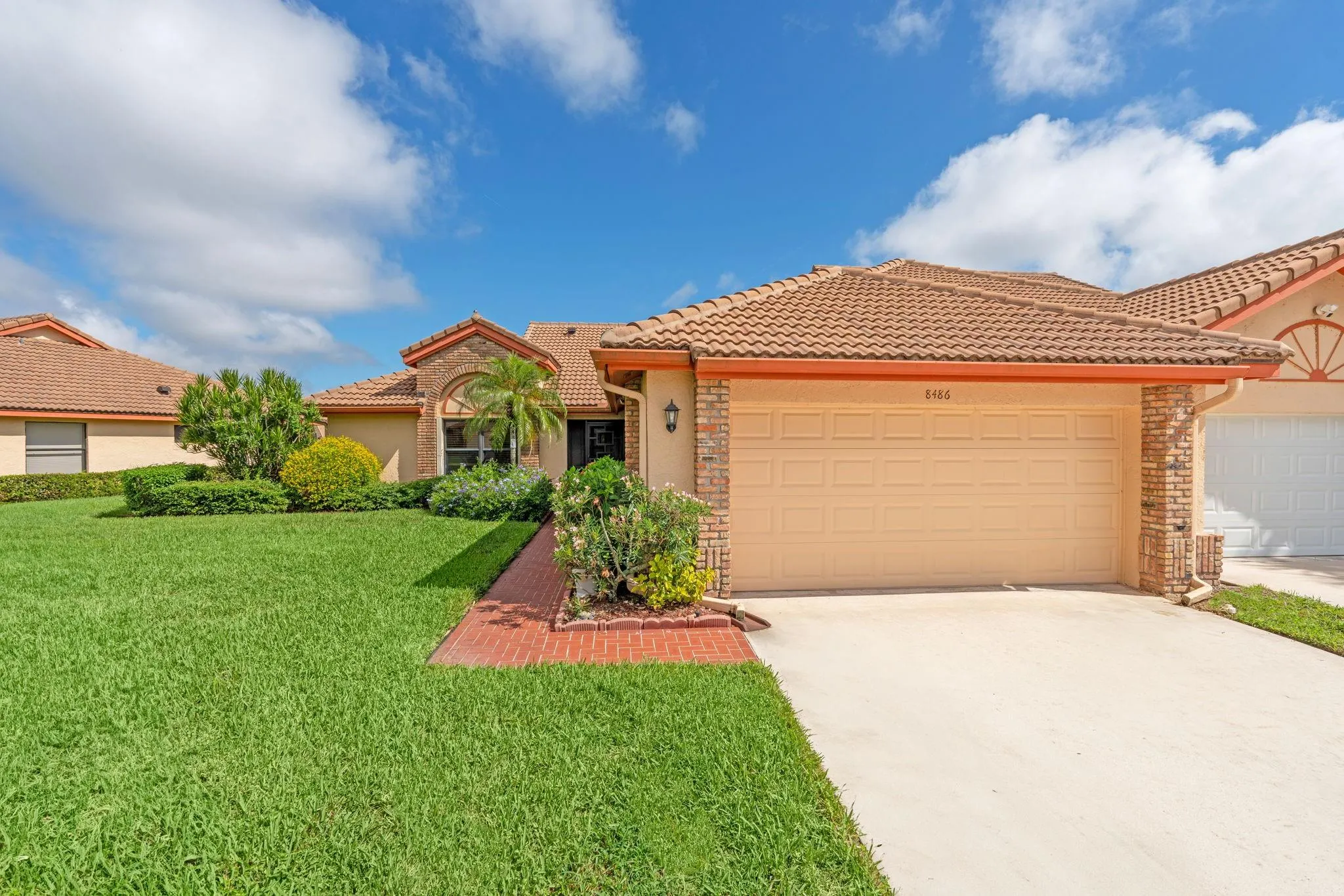 8486 Heather Pl