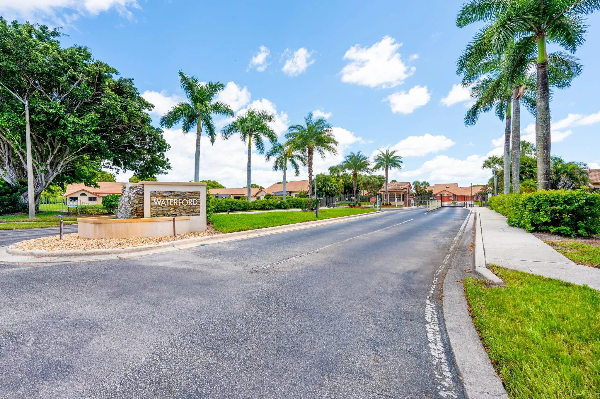 8486 Heather Pl