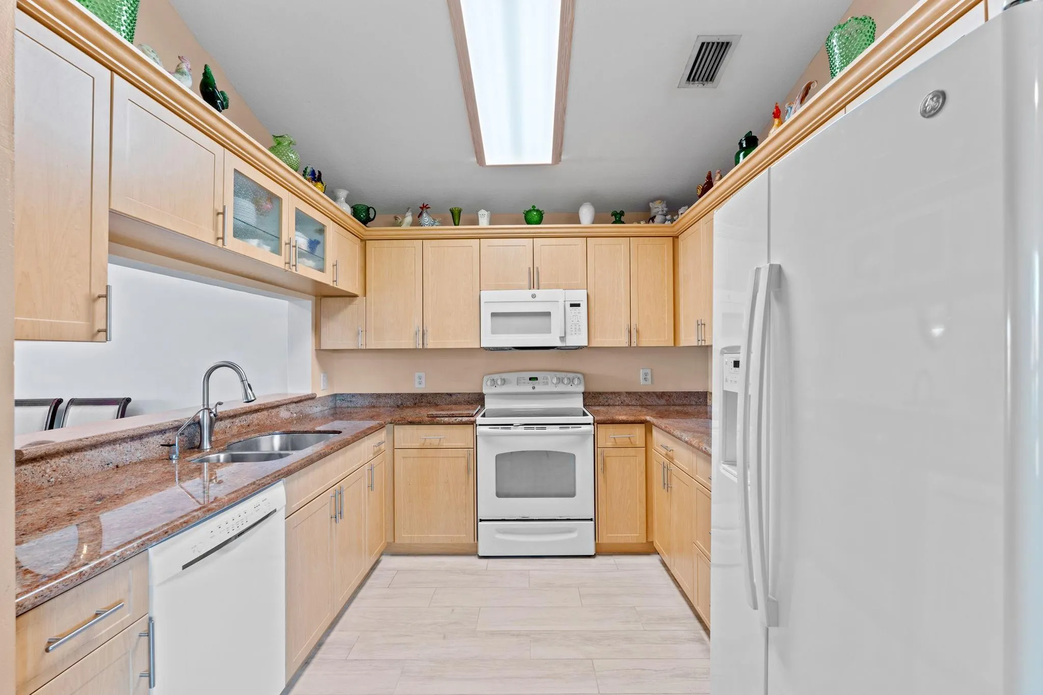 8486 Heather Pl