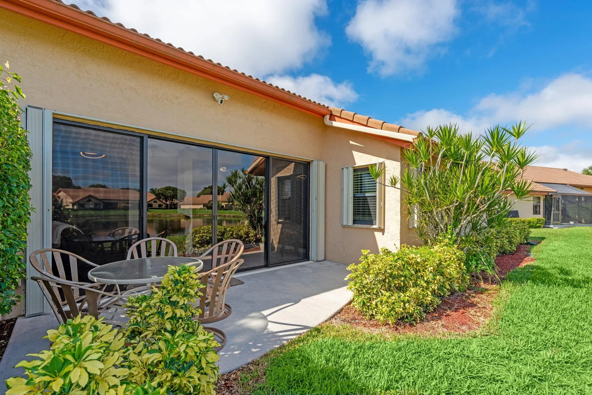 8486 Heather Pl
