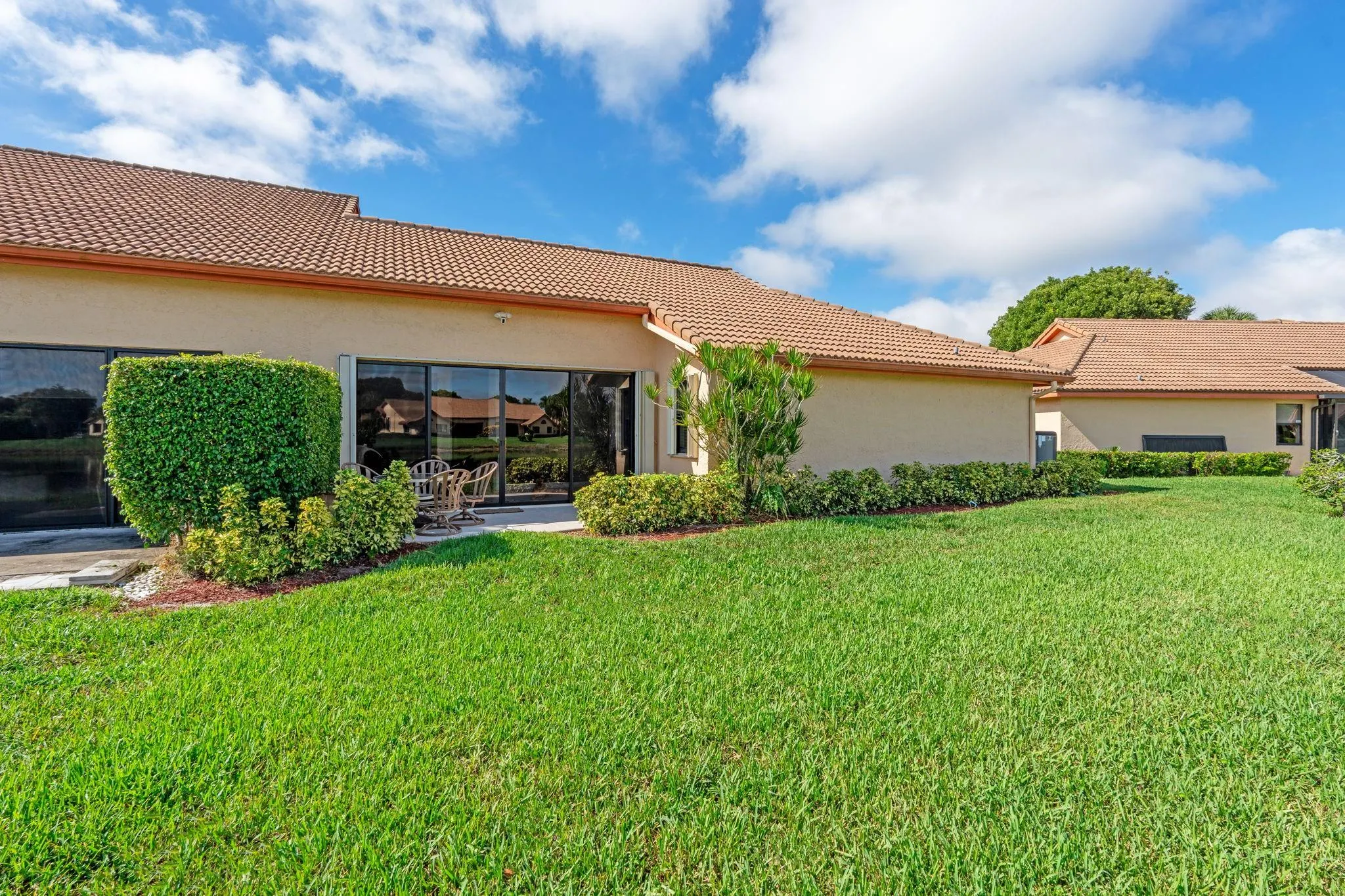 8486 Heather Pl