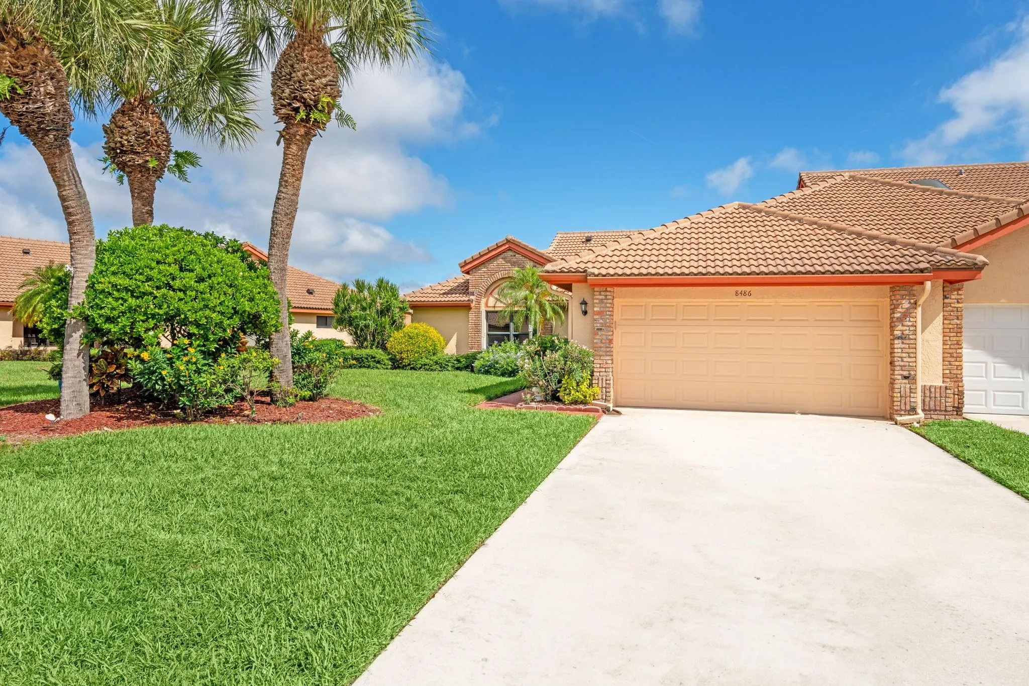 8486 Heather Pl