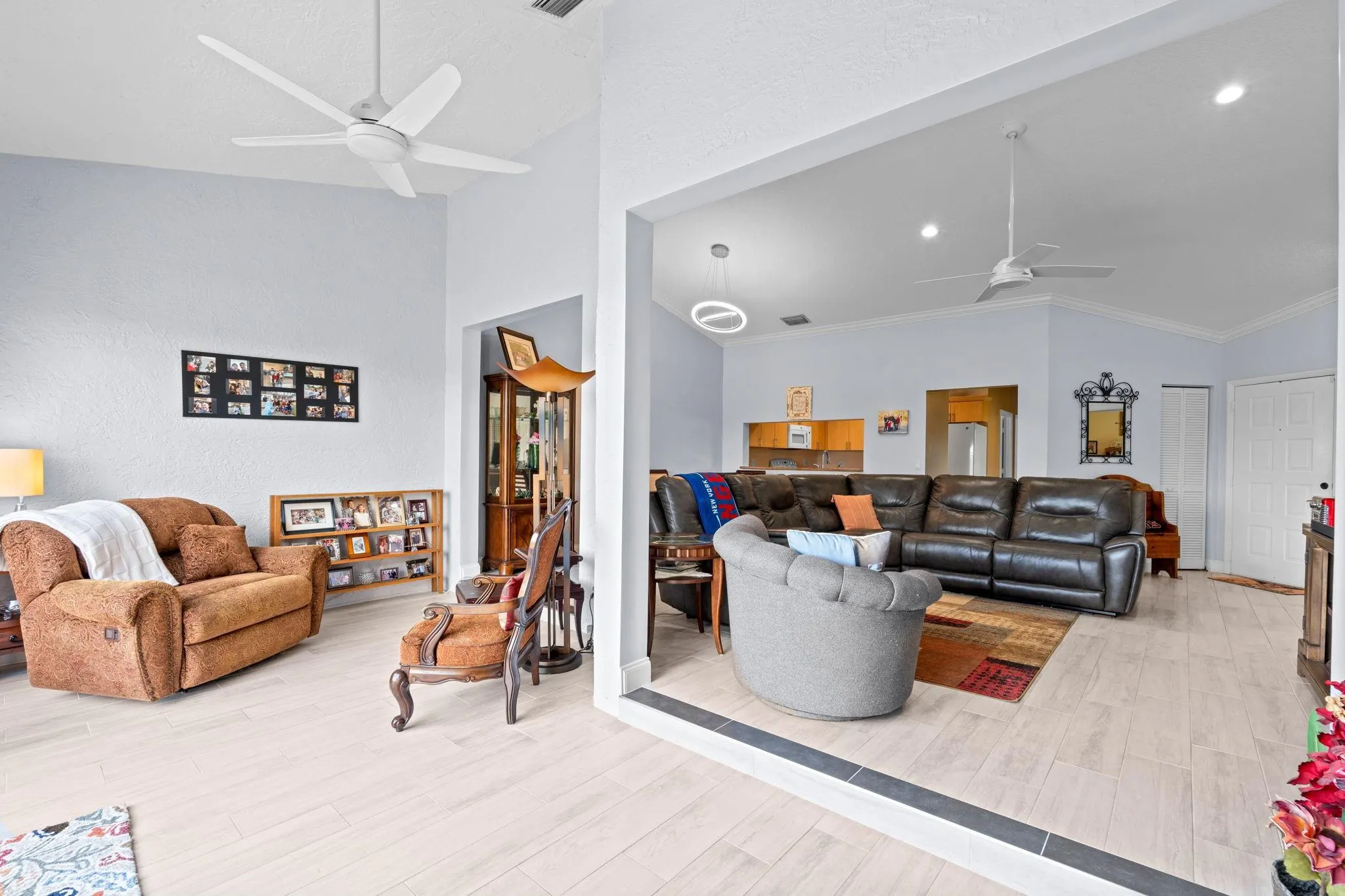 8486 Heather Pl