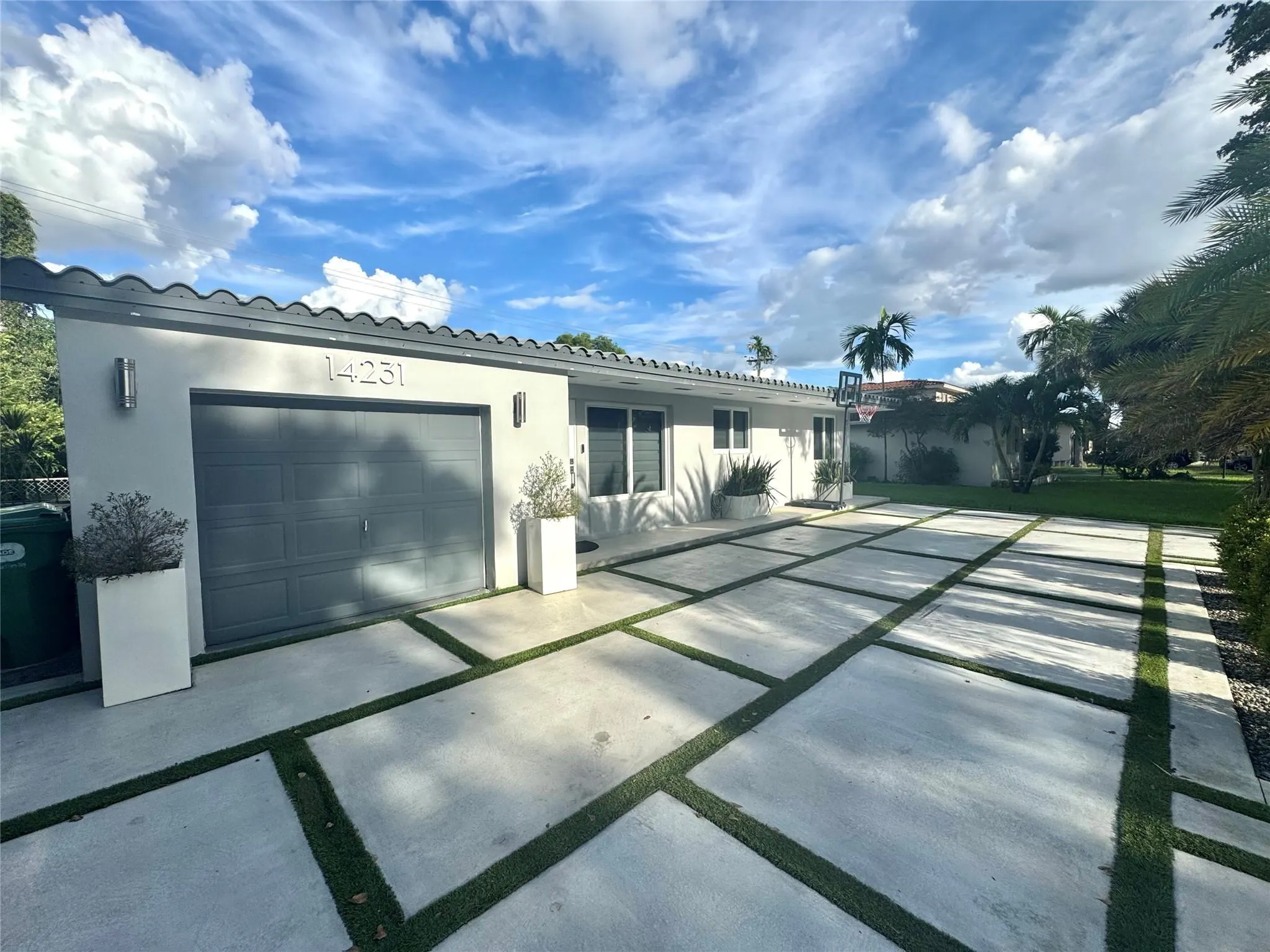 14231 Lake Candlewood Ct
