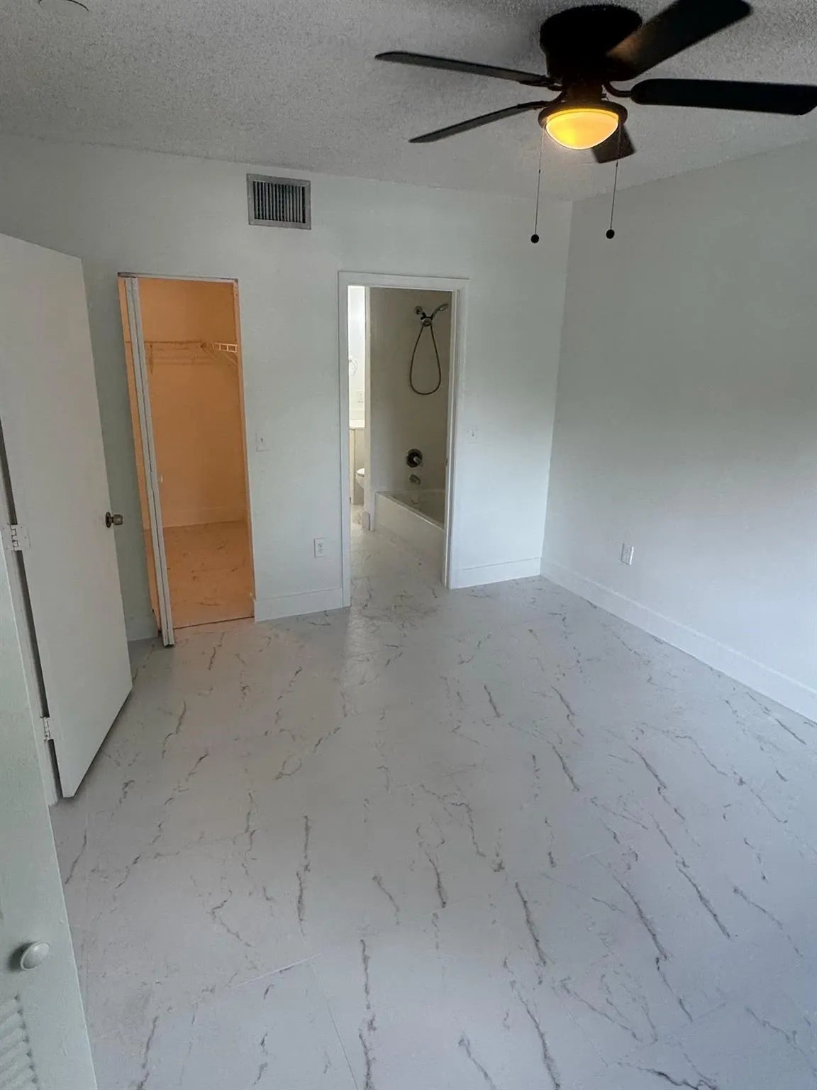 3221 Sabal Palm Mnr, #105