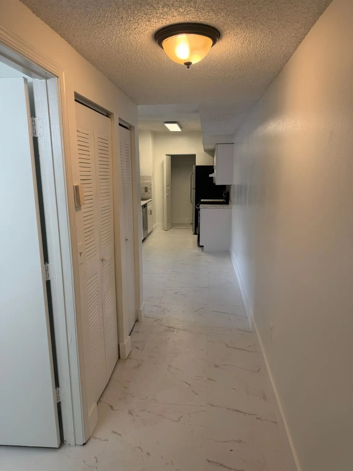 3221 Sabal Palm Mnr, #105