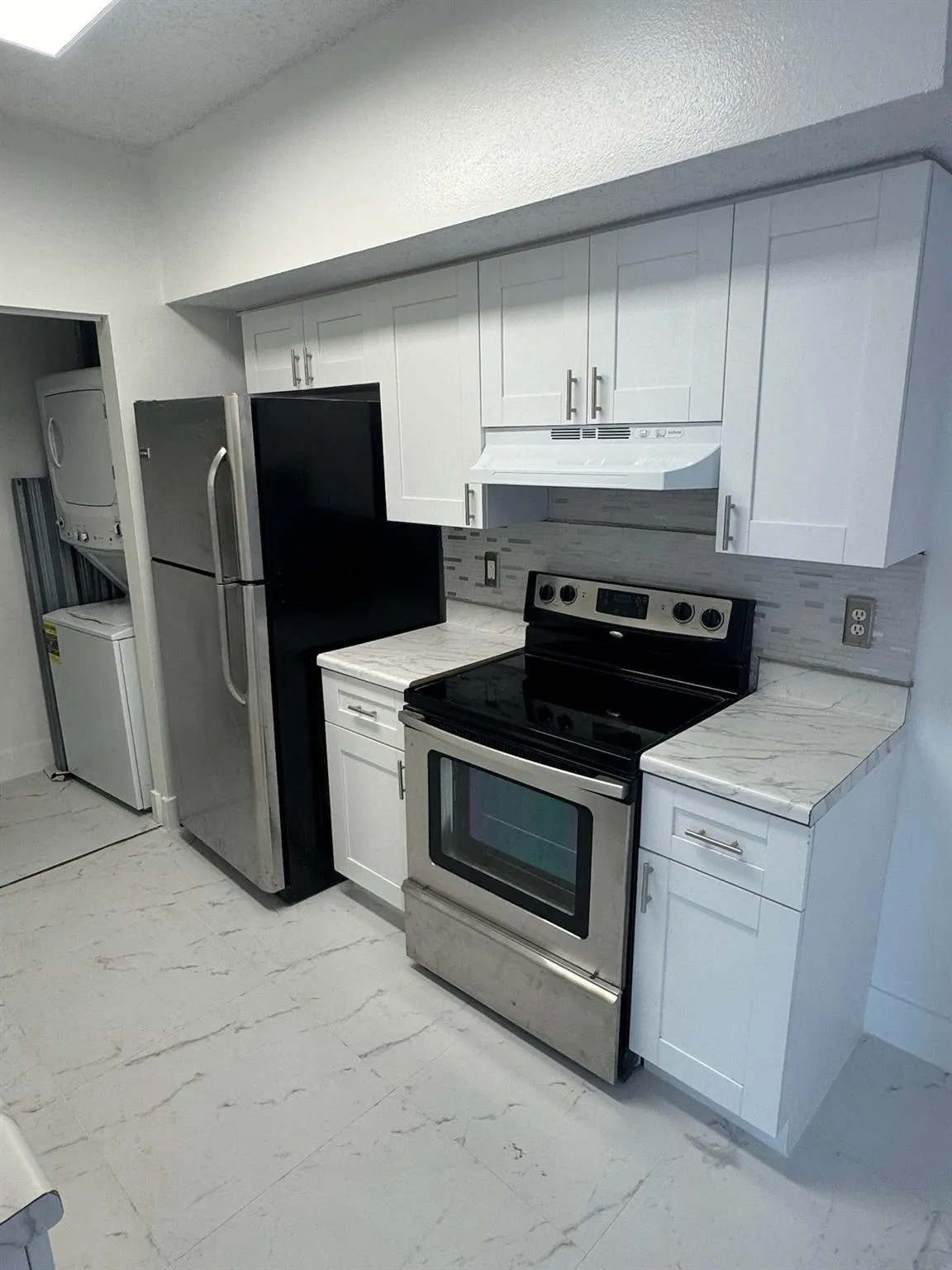 3221 Sabal Palm Mnr, #105