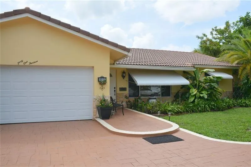 4113 NW 78 lane
