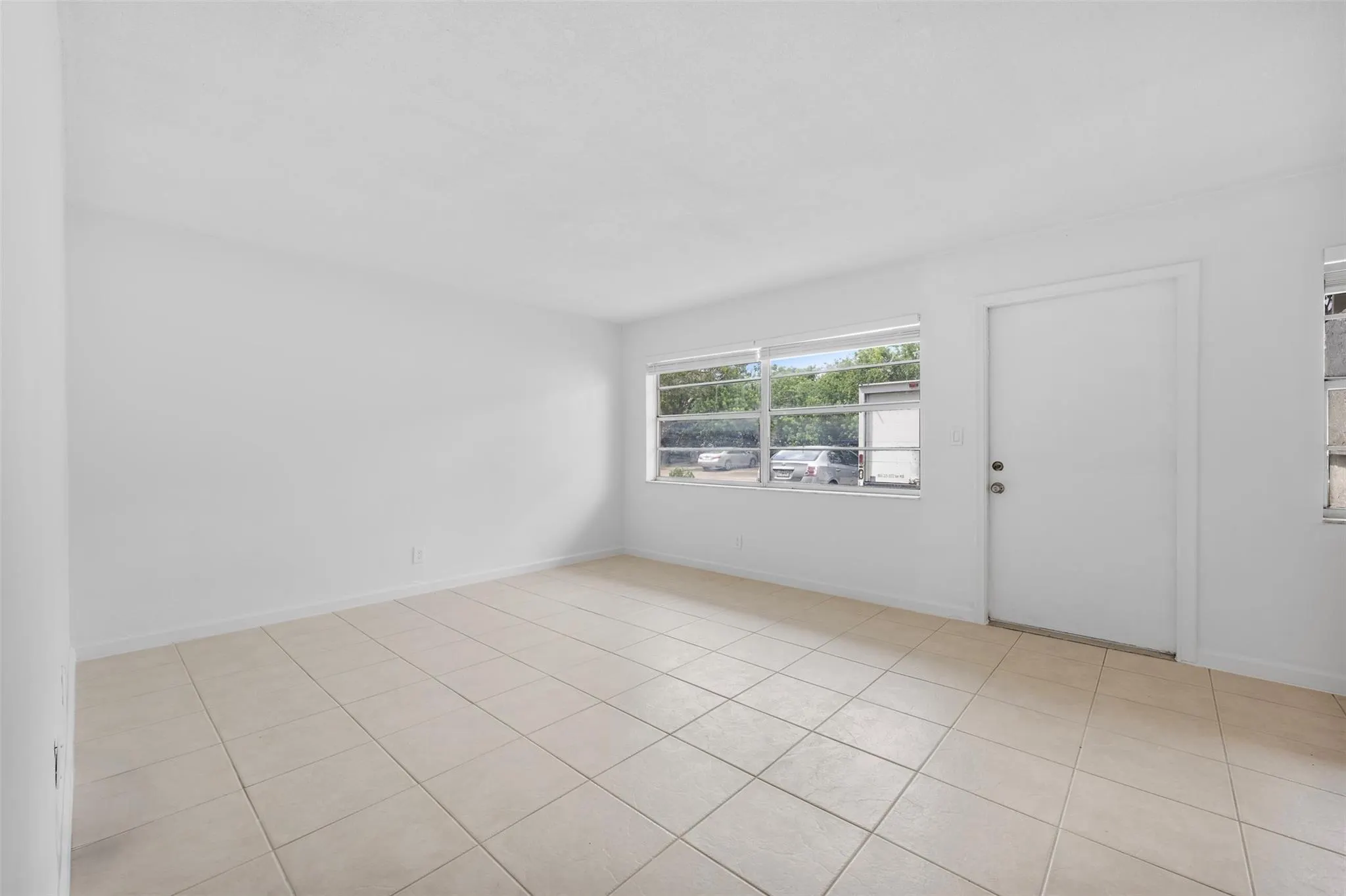 4165 SW 67th Ave, #102B