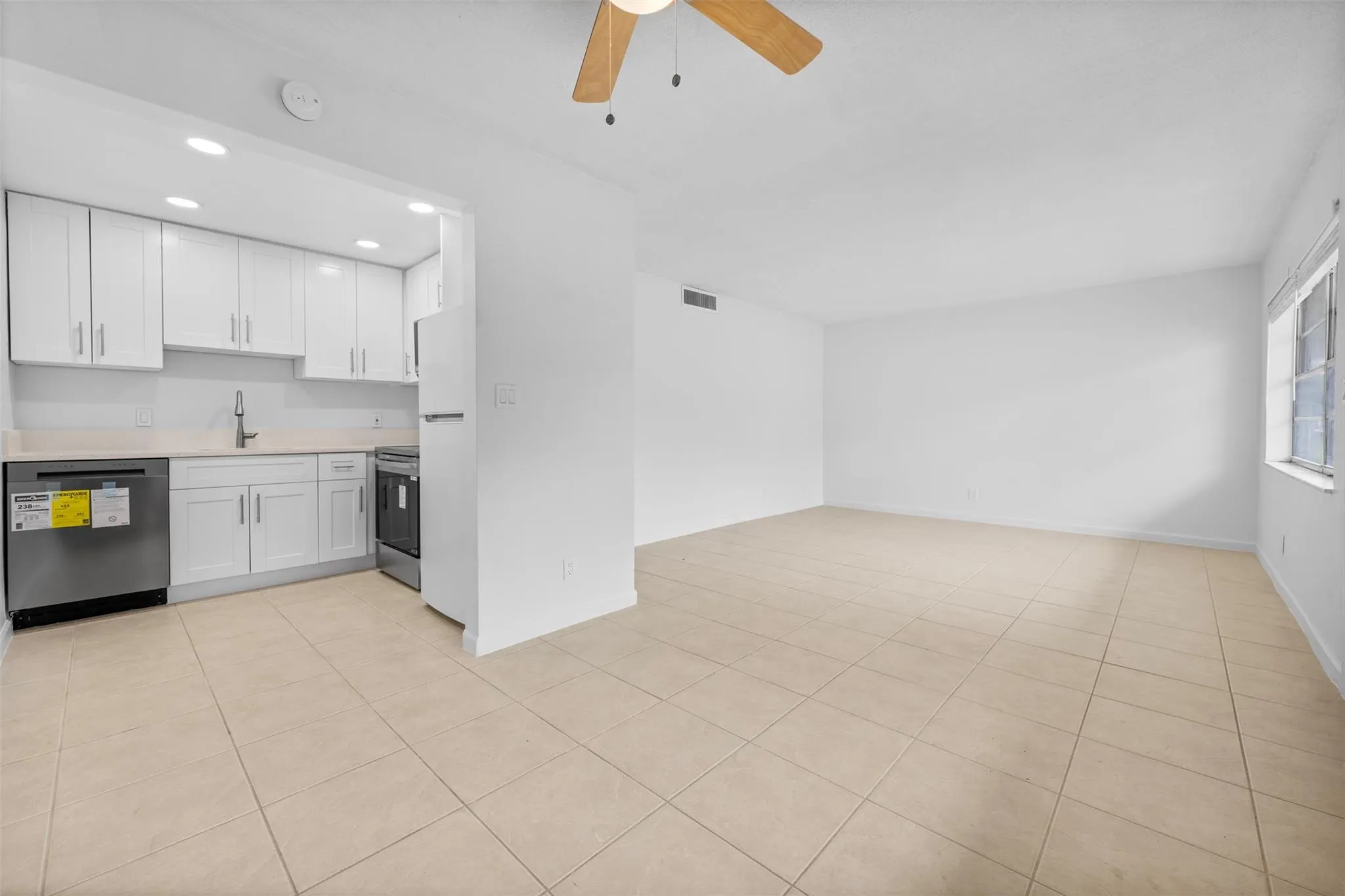 4165 SW 67th Ave, #102B