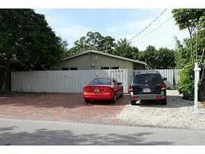 1749 NW 6th Ave, #2