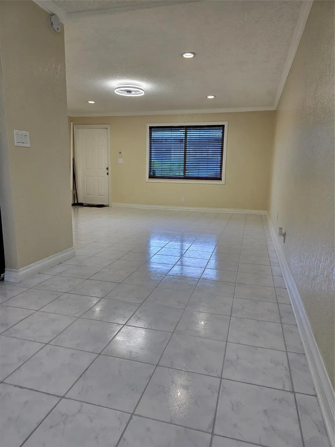 1749 NW 6th Ave, #2