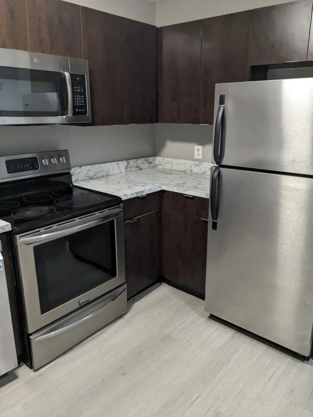 617 Ixoria Avenue, #2