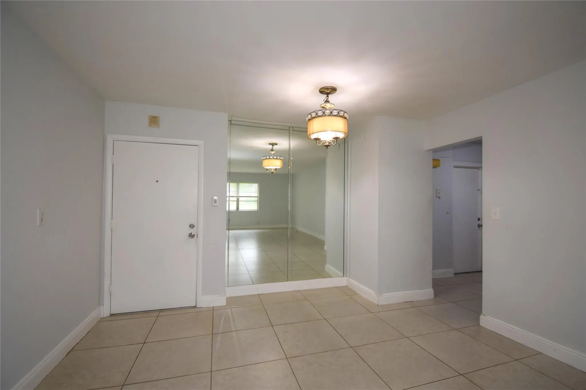 9 NE 19th Ct, #119C